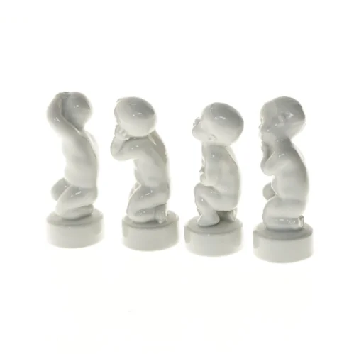 Porcelænsfigurer af de fire piner (str. 11,5 cm) fra B&G
