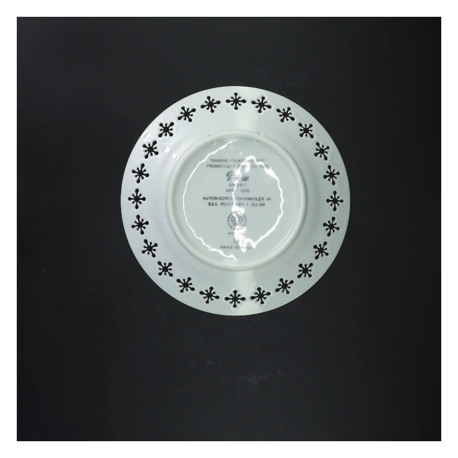 Porcelænstallerken med motiv fra B&G Porcelæn (str. Ø 22 cm)