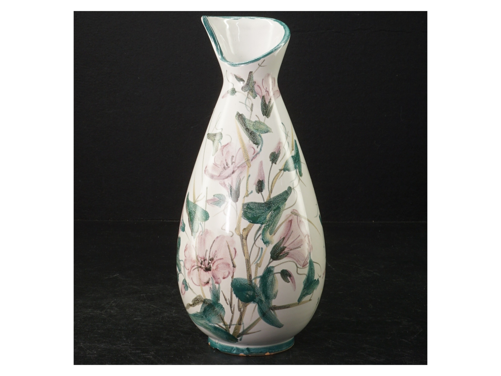 Porcelænsvase med blomstermotiv (str. 22 cm)