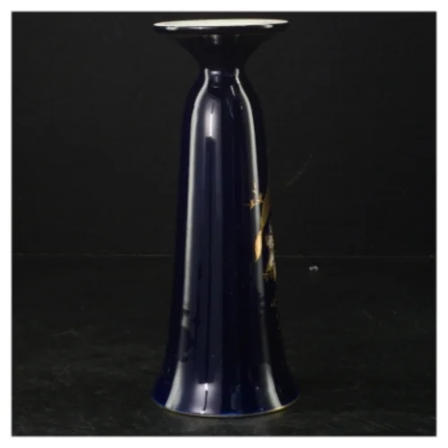 Porcelænsvase med guldmotiv (str. 18 cm)