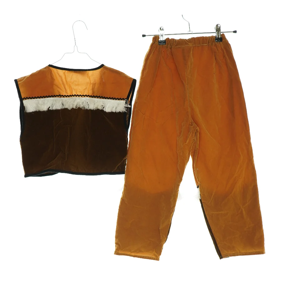 udklædning. Sæt med vest og bukser fra Ukendt (str. 116)