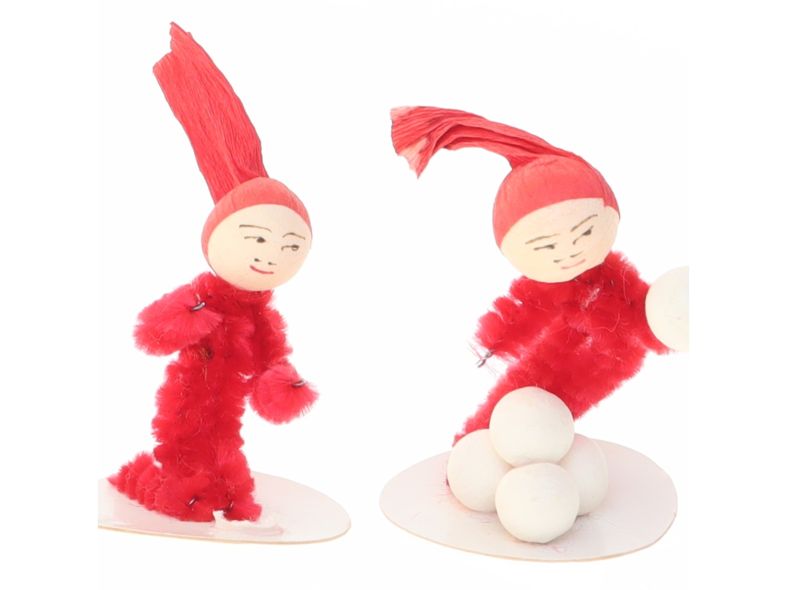 Piberense nisser. Meget gamle(str. 9 cm)