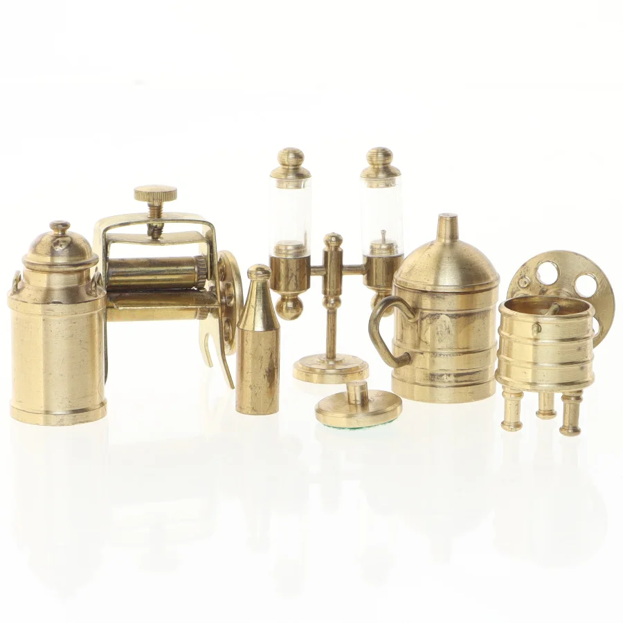 Sæt af miniature messing dekorationer (str. 5 cm)