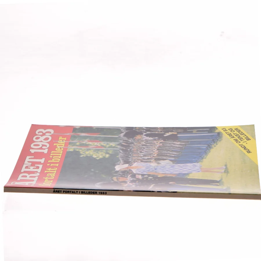 Året 1983 fortalt i billeder (Bog)