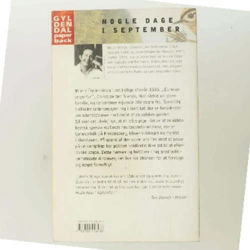 Nogle dage i september : en familieroman af Mette Winge (Bog)