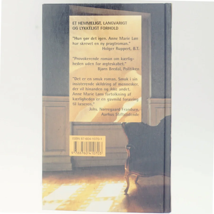 Kærlighedens rum af Anne Marie Løn (Bog)