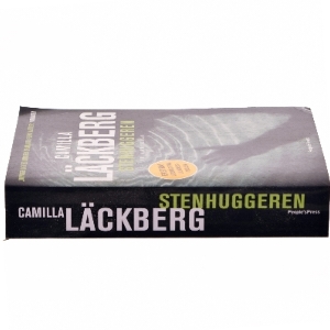 Stenhuggeren : kriminalroman af Camilla Läckberg (Bog)