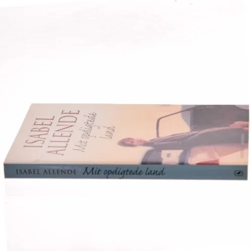 Mit opdigtede land af Isabel Allende (Bog)