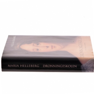 Dronningeskolen af Maria Helleberg (Bog)