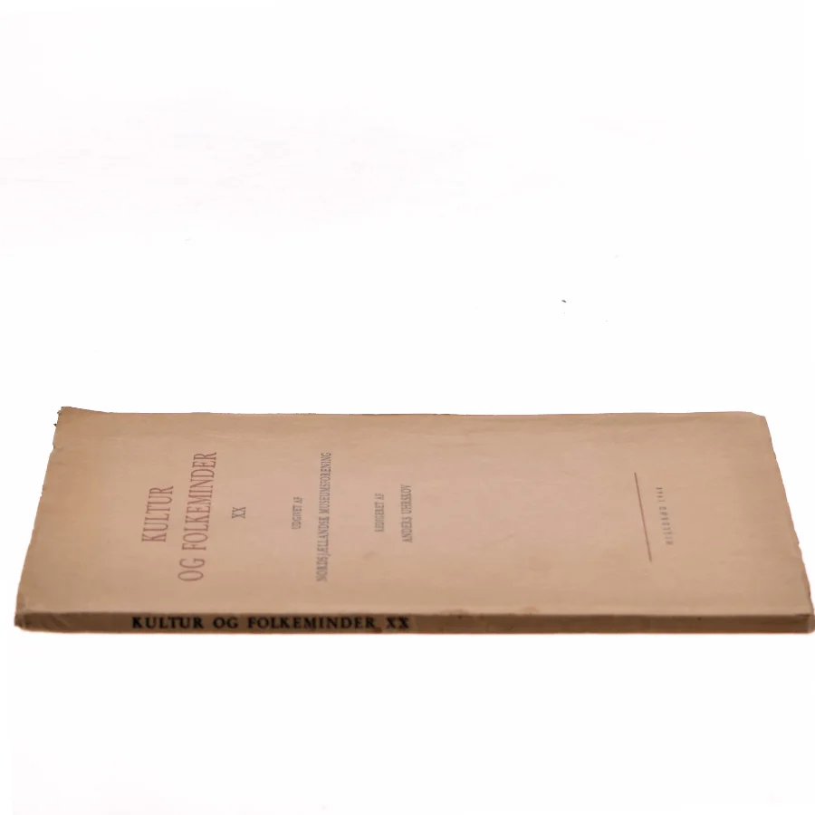 Kultur og Folkeminder XX af Anders Uhrskov (Bog)