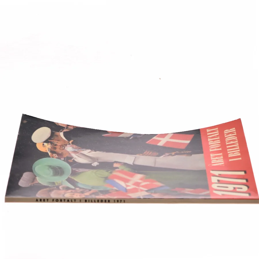 Året fortalt i billeder 1971 (Bog)