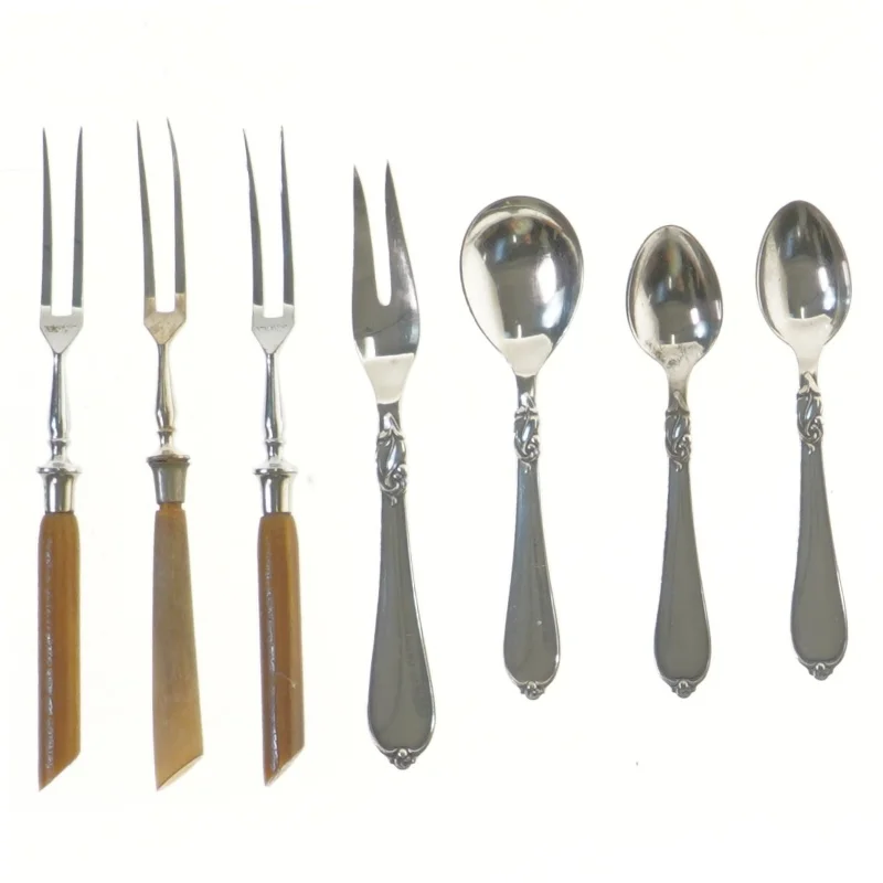 Bestiksæt 6 dele (str. 12,5-17 cm)
