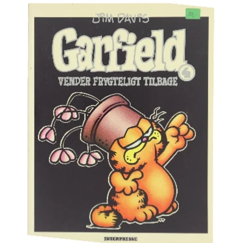 Garfield vender frygteligt tilbage af Jim Davis (Bog)