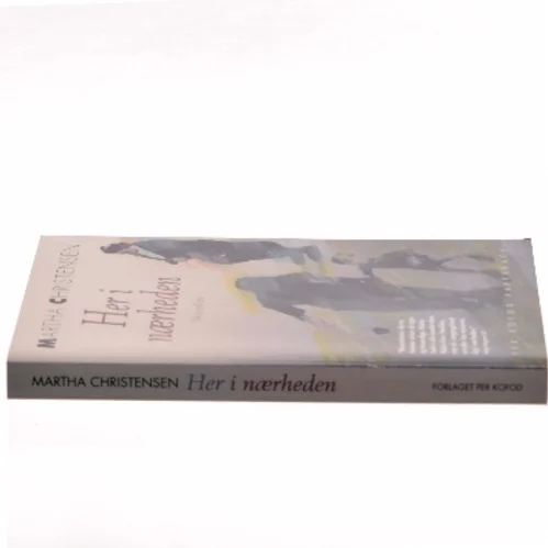 Her i nærheden af Martha Christensen (Bog)