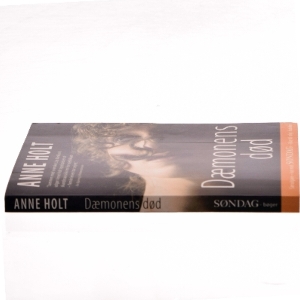 Dæmonens død af Anne Holt (Bog)