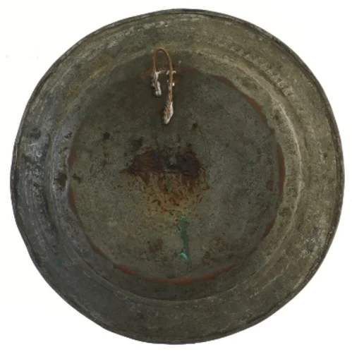 Dekorativ antik må metalbakke (str. 23,5 cm)