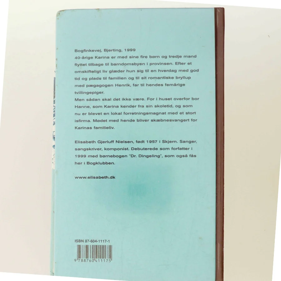 Isdronningen : roman af Elisabeth Gjerluff Nielsen (Bog)