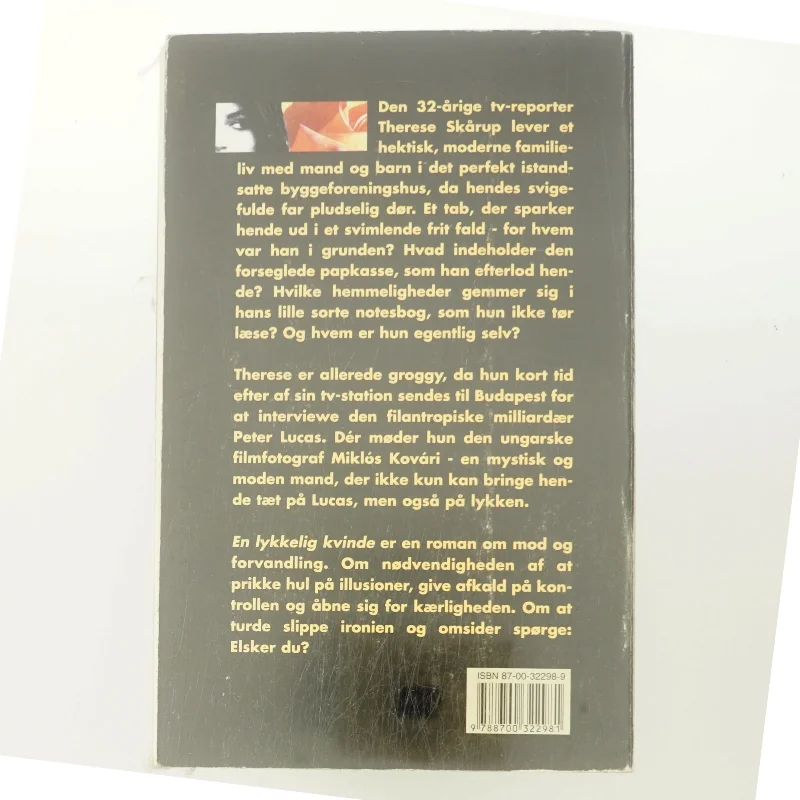 En lykkelig kvinde : roman af Hanne-Vibeke Holst (Bog)