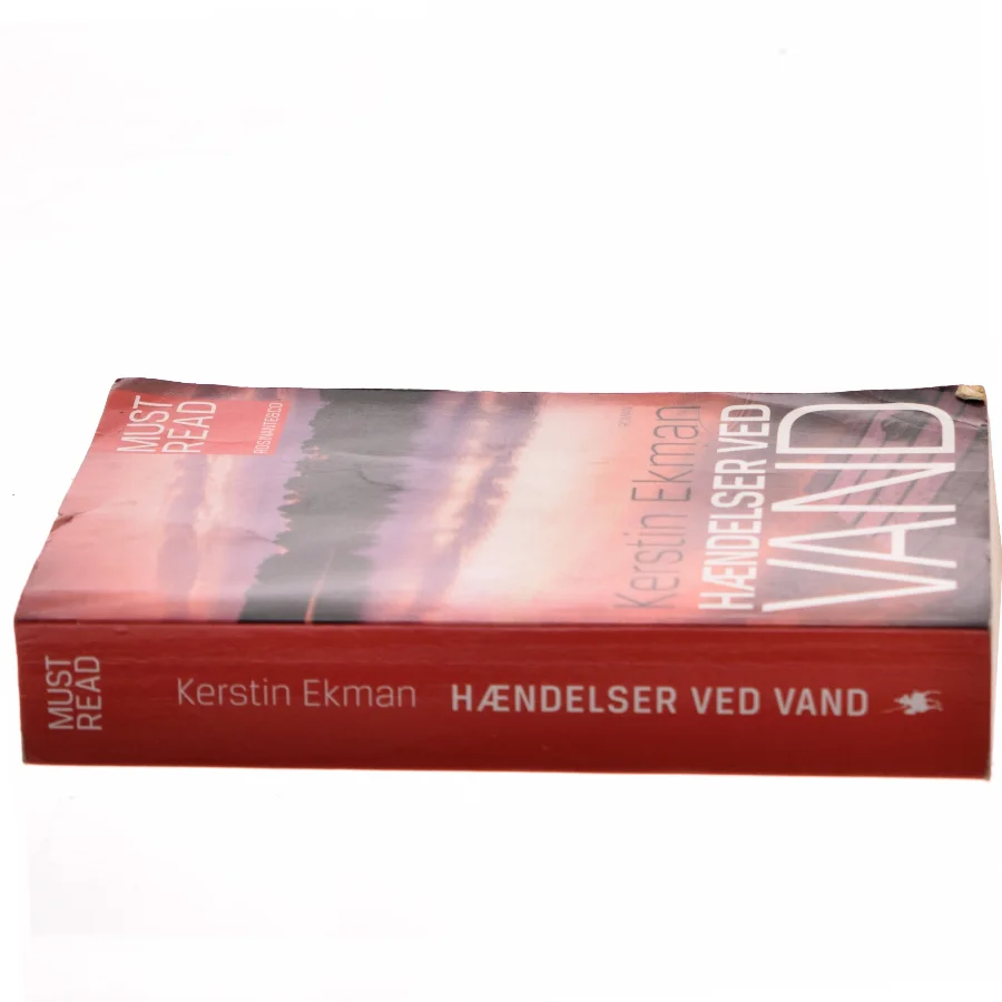 Hændelser ved vand : roman af Kerstin Ekman (Bog)