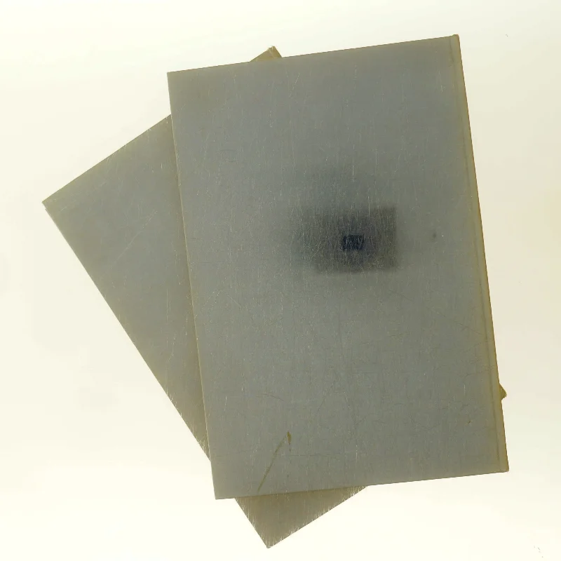 Verden siden 1945 fortalt i billeder og tekst af Ikke angivet (Bog)