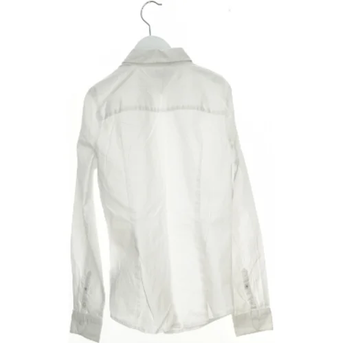 Skjorte fra Tommy Hilfiger (str. 164 cm)