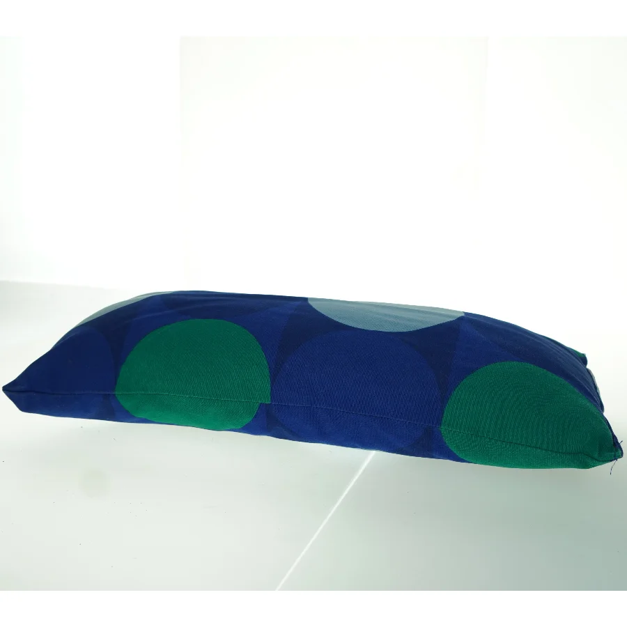 Mønstret pude (str. 55x25 cm)