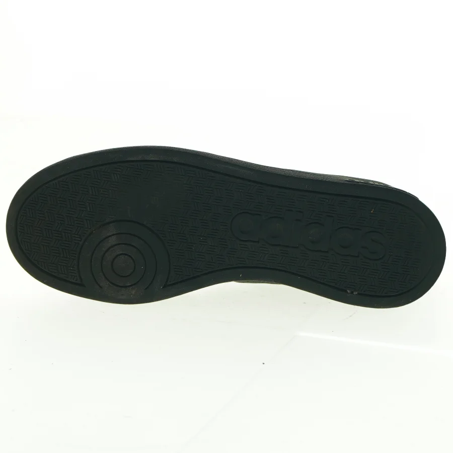 Sorte sneakers fra Adidas (str. 40 2/3)