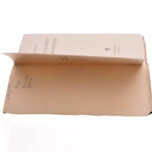 Enid Blyton bog 'Darrell og hendes skolekammerater' fra De Unges Forlag