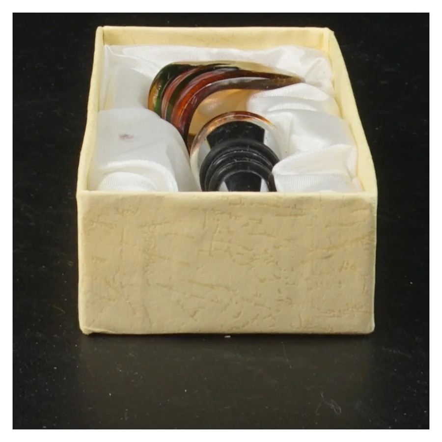 Flaskeprop  i muranoglas fra Venedig og metal (str. 14 cm i går eller jamen det det er nok bare er det andre 120 kr en telefon ja, men den den er fundet undskyld og nu har så har jeg 2 af de her dem dem kommer du helt sikkert til at bytte rundt på hold lige at flytte den over i en eller 2 kasse)