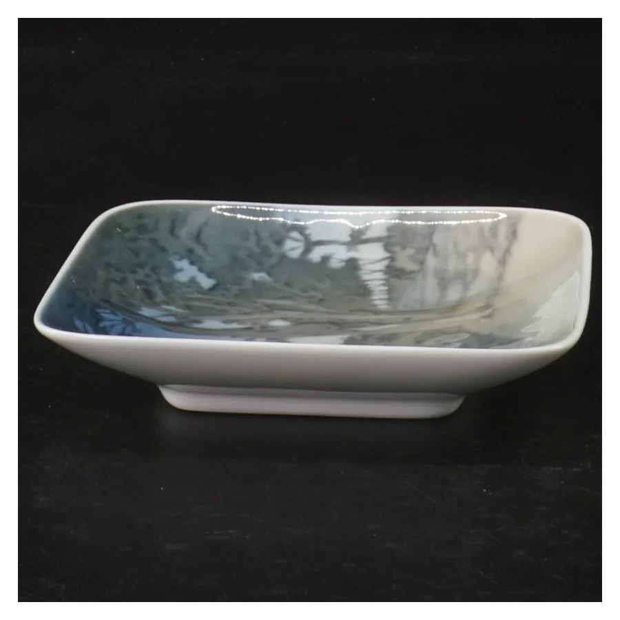 Royal Copenhagen Dybbøl Mølle askebæger fra Royal Copenhagen (str. 10,5 x 10,5 cm)