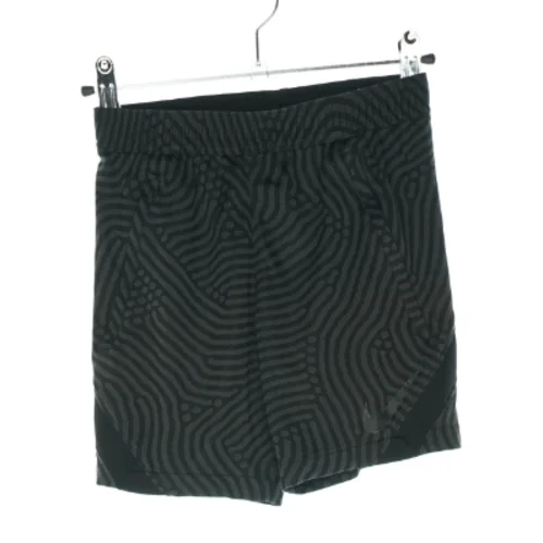 Shorts fra Nike (str. 122 cm)