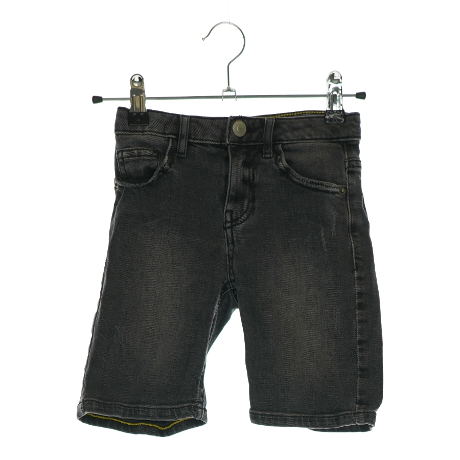 Denim Shorts fra Zara (str. 116)