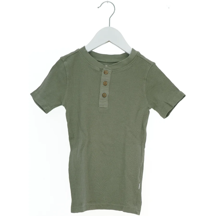 Grøn T-Shirt med Knaplukning fra Pomp de Lux (str. 122)