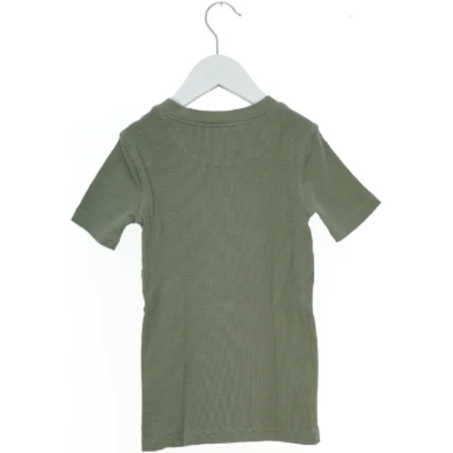 Grøn T-Shirt med Knaplukning fra Pomp de Lux (str. 122)