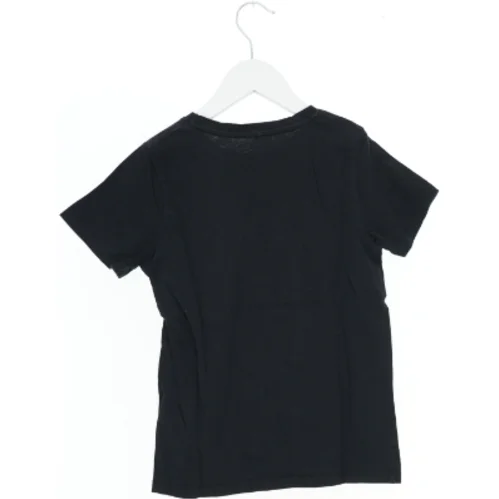 Sort T-shirt med tryk fra Name It (str. 134)