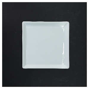 Kvadratiske porcelænstallerkener fra aida (str. 15x15 cm)