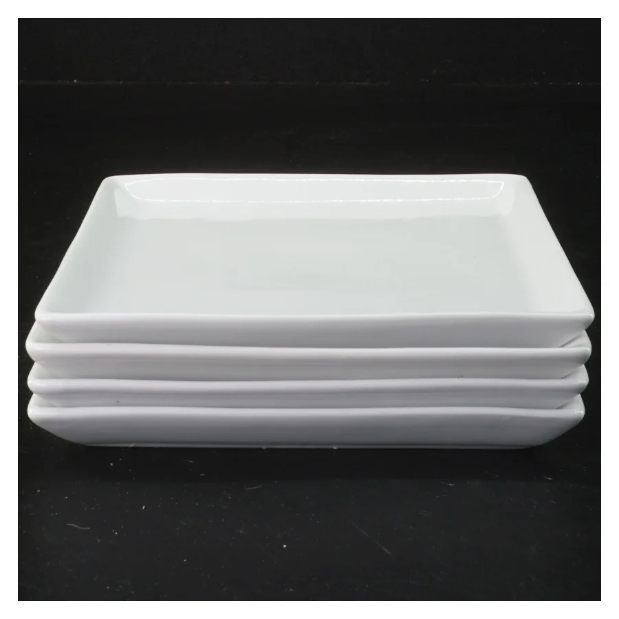 Kvadratiske porcelænstallerkener fra aida (str. 15x15 cm)