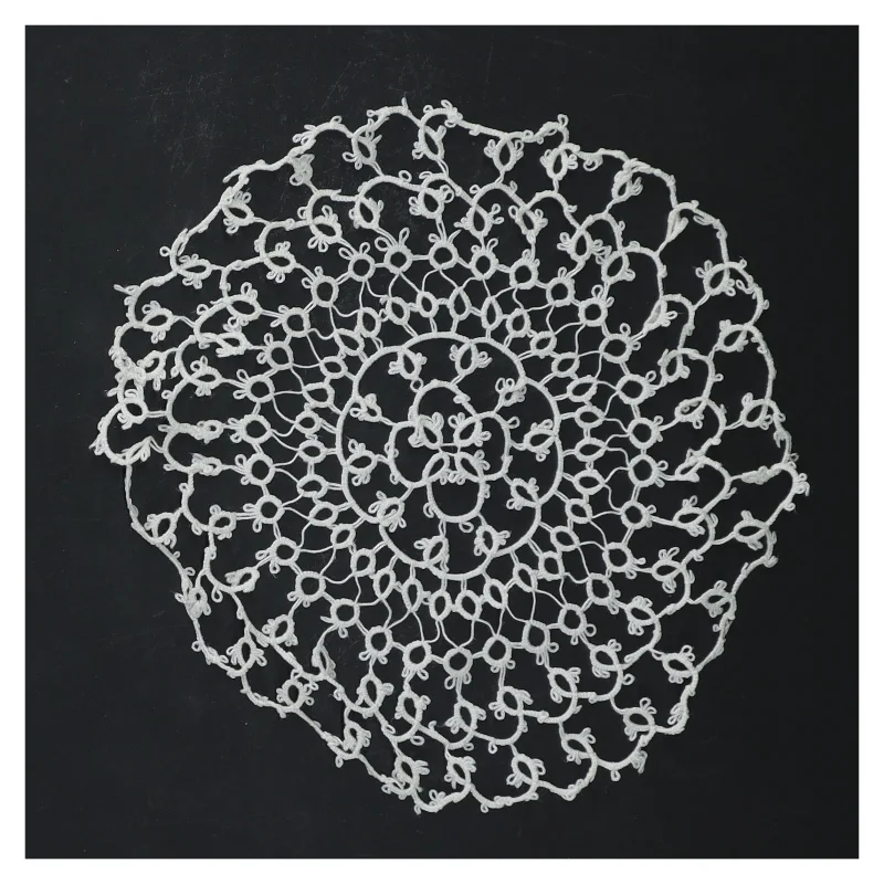 Hæklet mellemlægsserviet (str. Ø 17 cm)