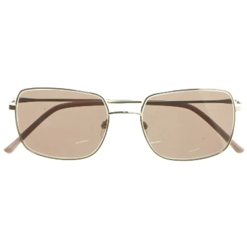 Solbriller med brunt glas fra Louis Nielsen 