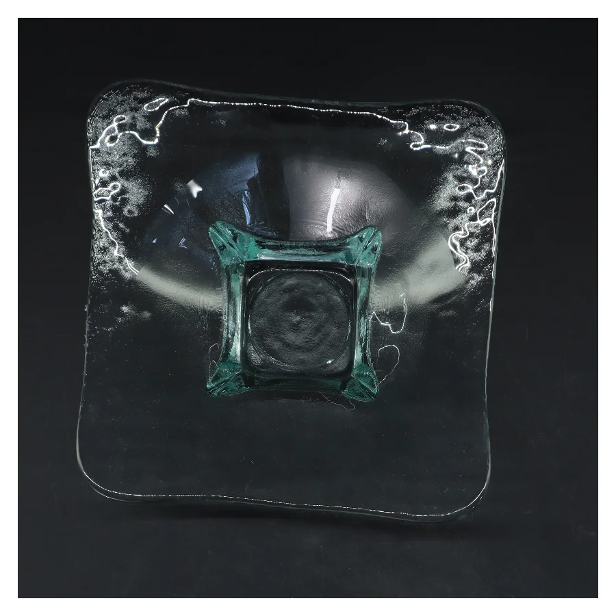 Glas skål med firkantet bund (str. 19,5x19,5 cm)