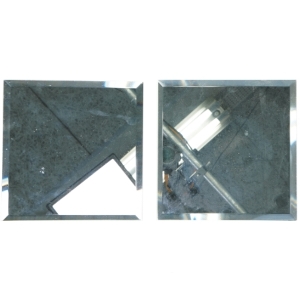 Kvadratiske spejle med facetkant (str. 20x20 cm)