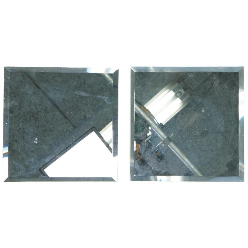 Kvadratiske spejle med facetkant (str. 20x20 cm)