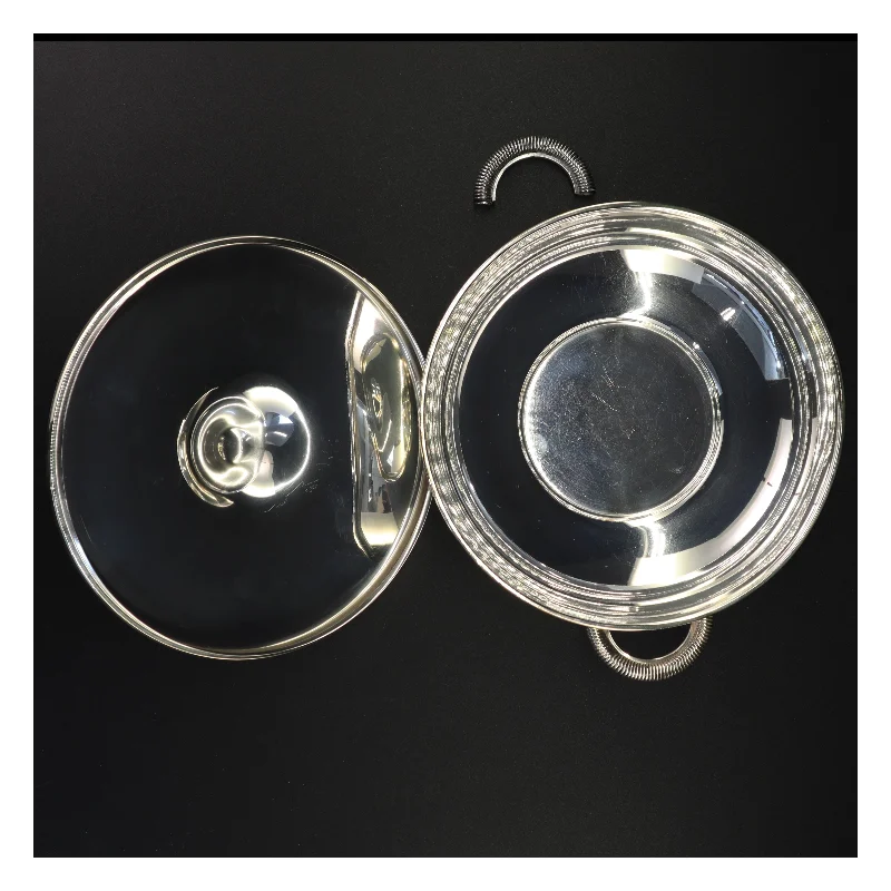 Sølvfarvet terrinemed låg (str. 25 x 22 cm)