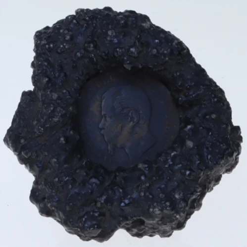 Lille sort skål (str. 6 x 2 cm)