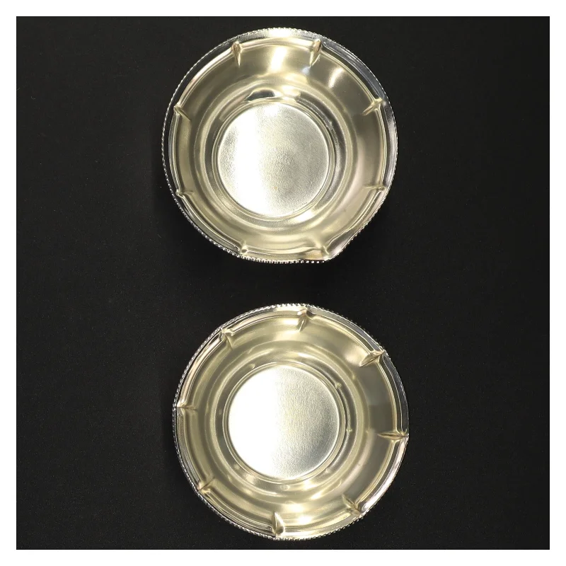 Sølvfarvede metalskåle (str. 9 x 4 cm)