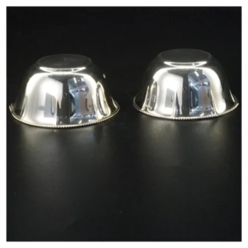 Sølvfarvede metalskåle (str. 9 x 4 cm)