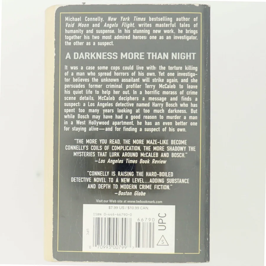 A Darkness More Than Night af Michael Connelly (Bog)