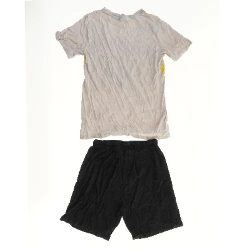 Sæt med T-shirt og shorts med SpongeBob tema fra H&M (str. 146)