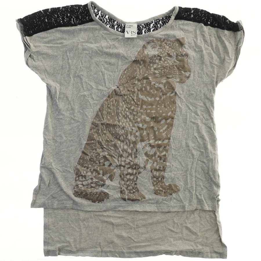 Grå T-shirt med leopardmønster fra VRS (str. 134)