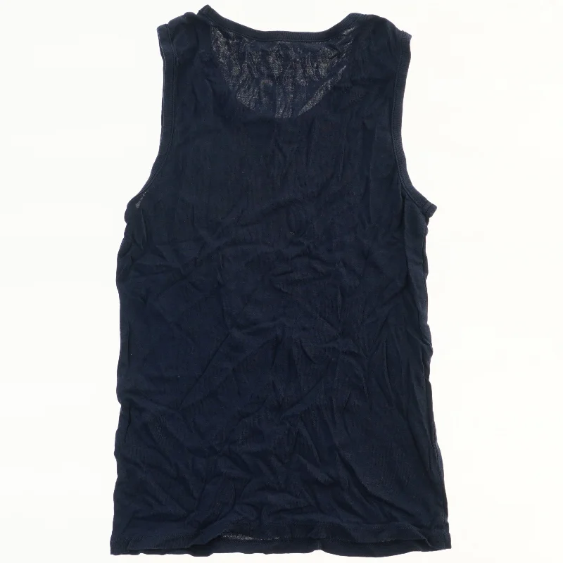 Ærmeløs top fra H&M (str. 146)